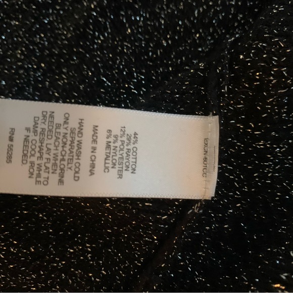 NEW Express Shimmering Black V-Neck Top - Picture 11 of 11